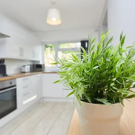 2 Bed Derby House - Parking - Rolls Royce & City Centre Exterior photo