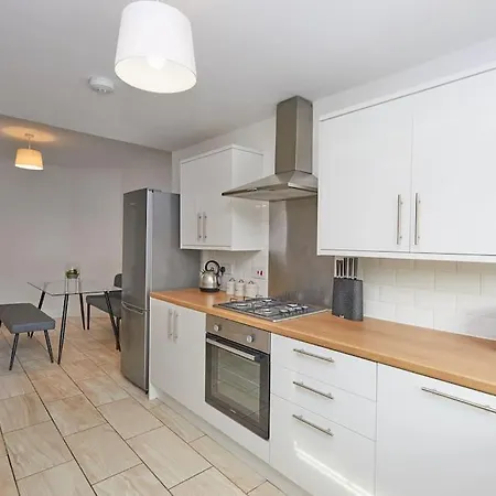 2 Bed Derby House - Parking - Rolls Royce & City Centre Exterior photo