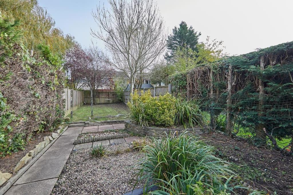2 Bed House - Parking - Rolls Royce & Centre Apartment Derby